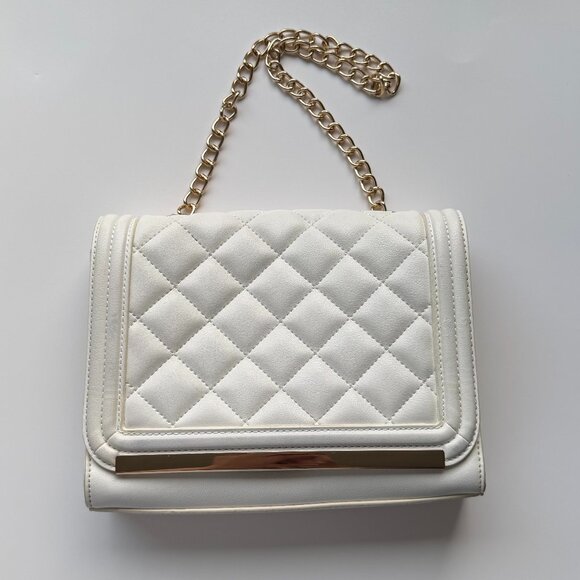 Aldo White Quilted Crossbody Purse with Gold Chain - Picture 1 of 16